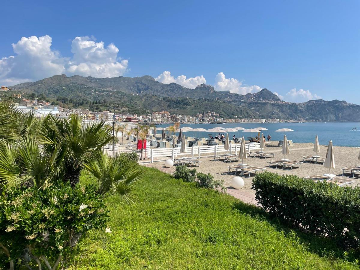 La Finestra Sul Mare Modern Apartment 贾迪尼-纳克索斯 外观 照片