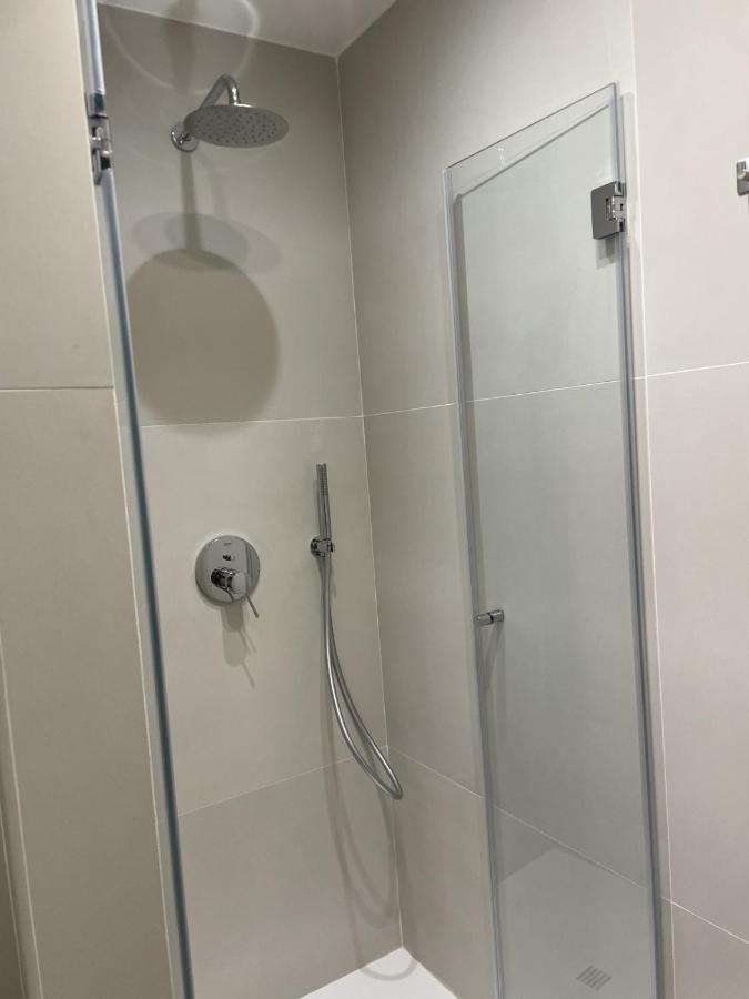 La Finestra Sul Mare Modern Apartment 贾迪尼-纳克索斯 外观 照片