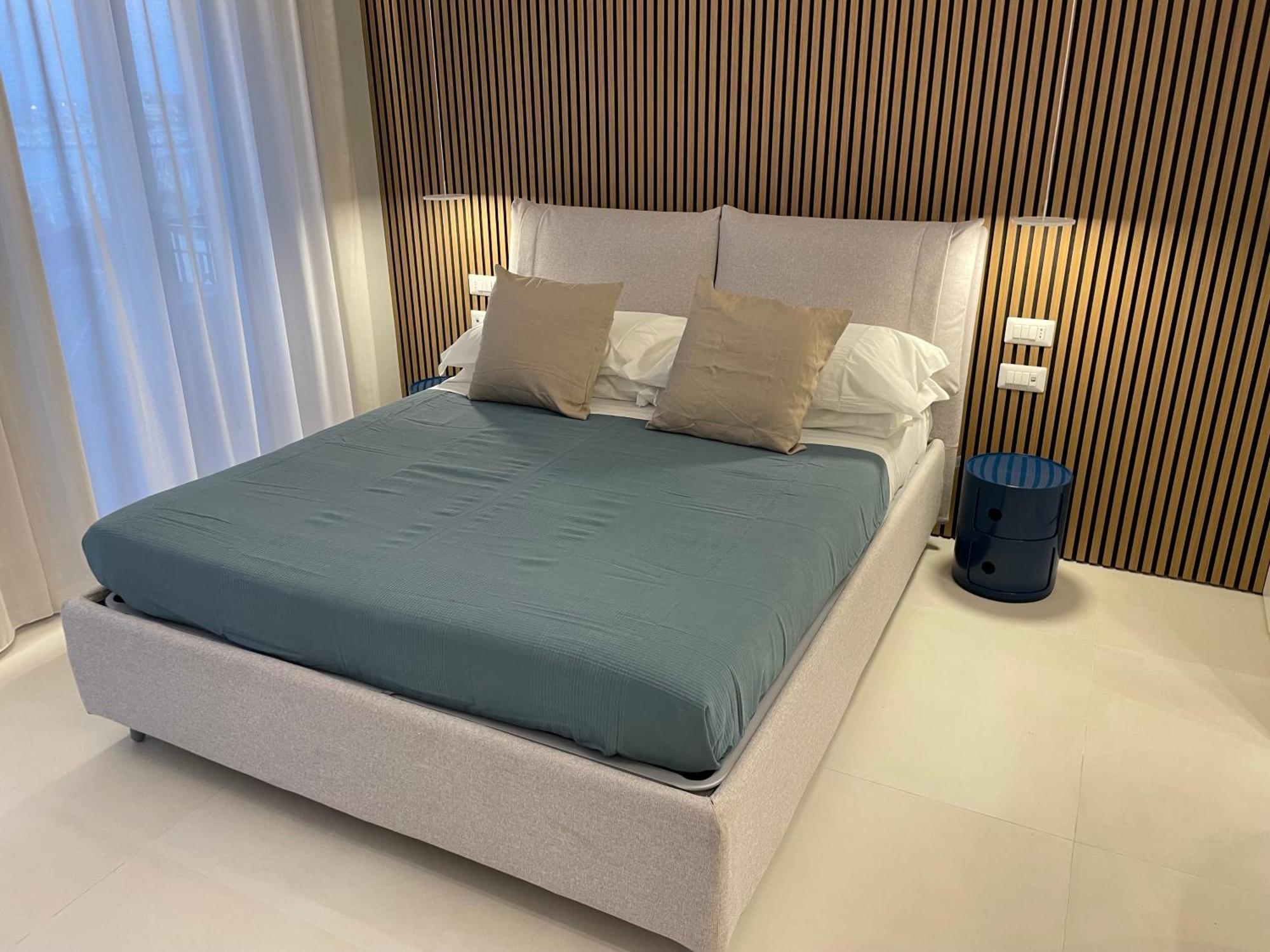 La Finestra Sul Mare Modern Apartment 贾迪尼-纳克索斯 外观 照片