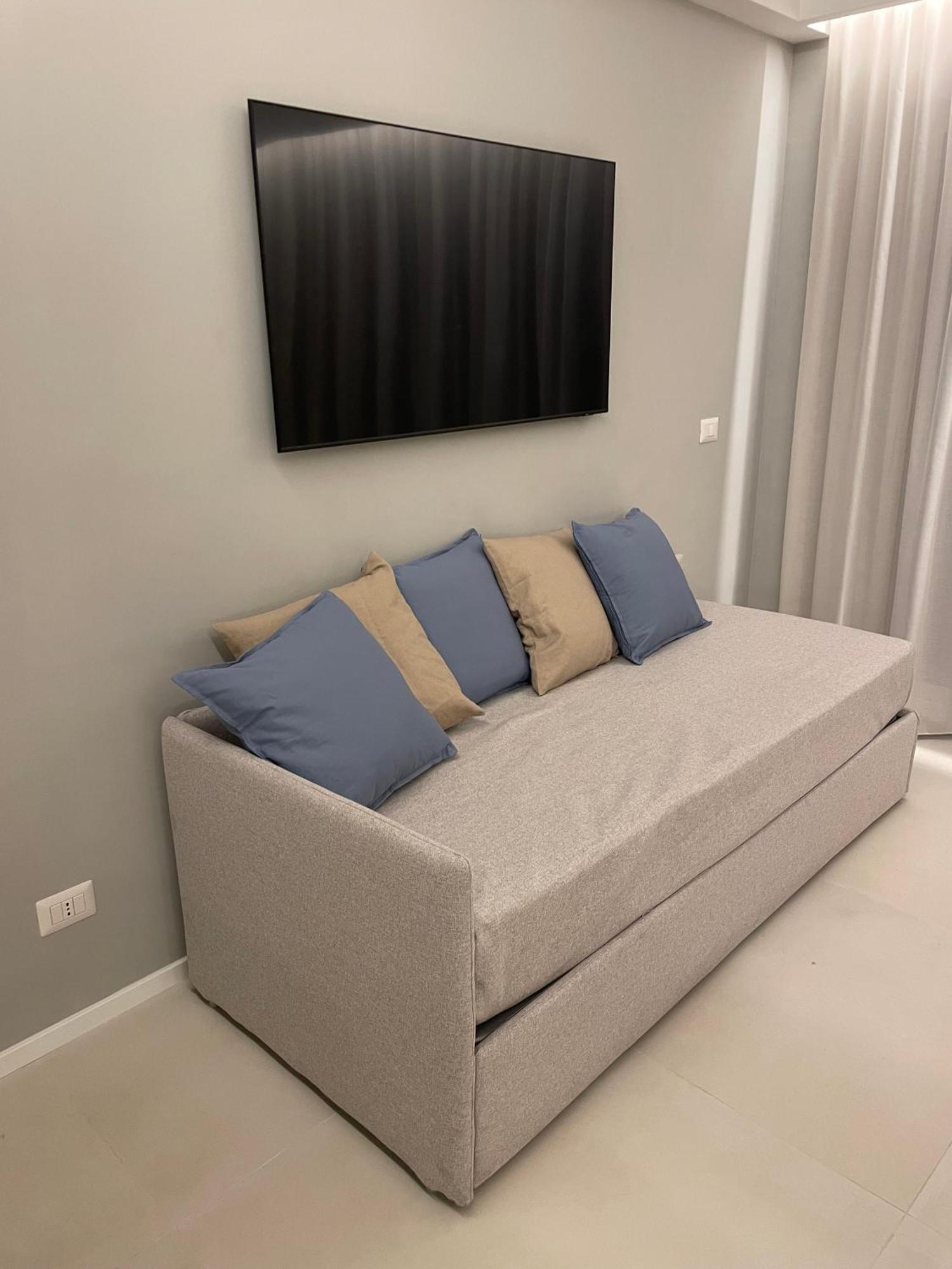 La Finestra Sul Mare Modern Apartment 贾迪尼-纳克索斯 客房 照片